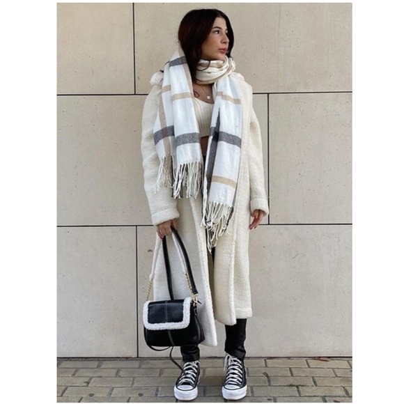 Plaid Knit Wide Scarf White Beige Tan Cream Grey Grid Checkered Tassel Fringe - Picture 4 of 9